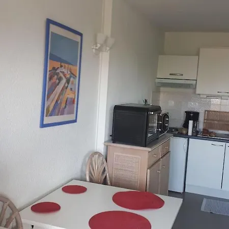 Superbe T2 Dans Res Bleu Marine - Face A L'ocean Apartmán