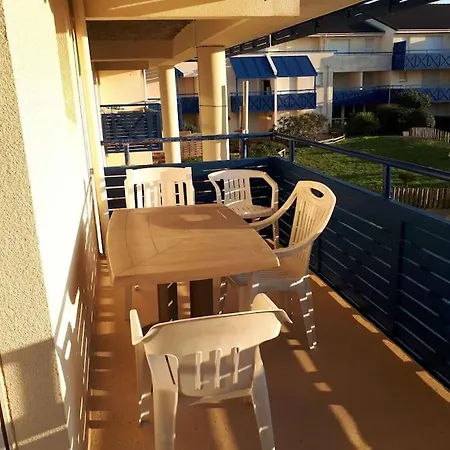 Superbe T2 Dans Res Bleu Marine - Face A L'ocean
